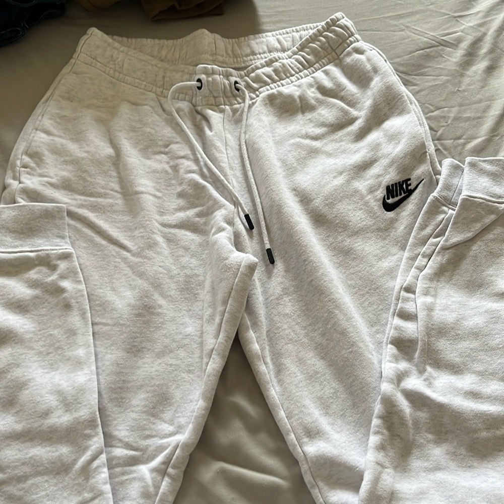 White Nike joggers; hardly worn